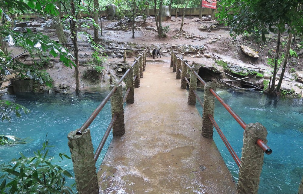 Ban Tha Chang Spring